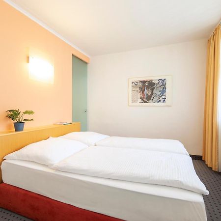 Achat Hotel Suhl Bagian luar foto