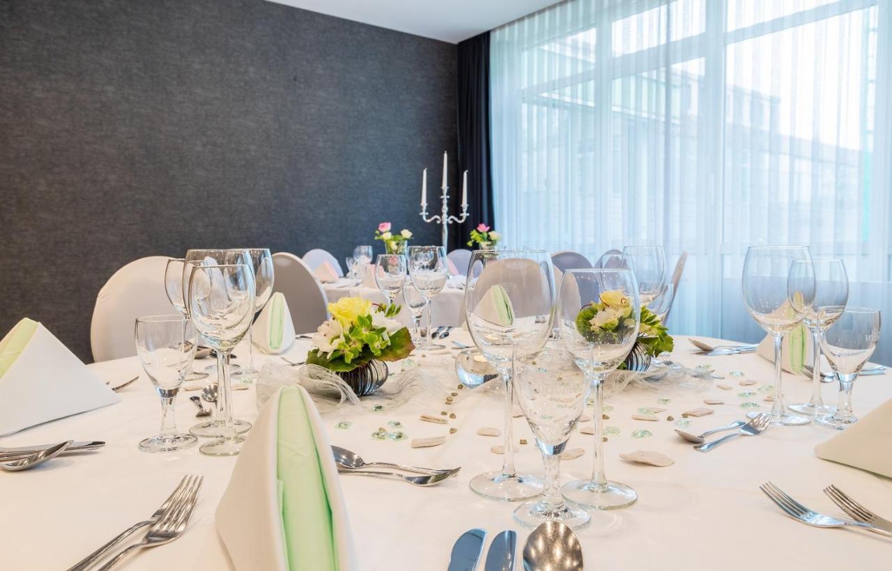 Achat Hotel Suhl Bagian luar foto