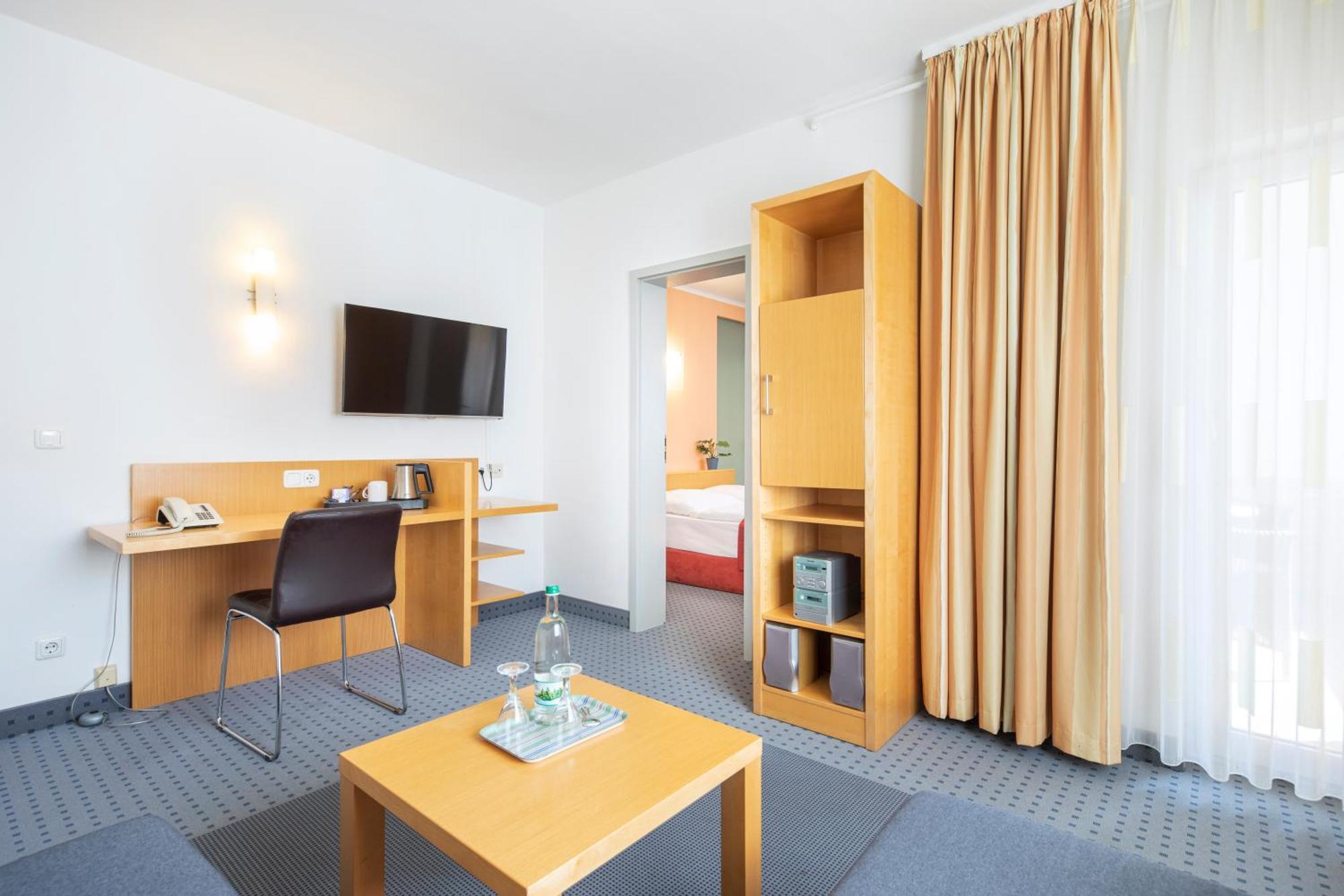Achat Hotel Suhl Bagian luar foto