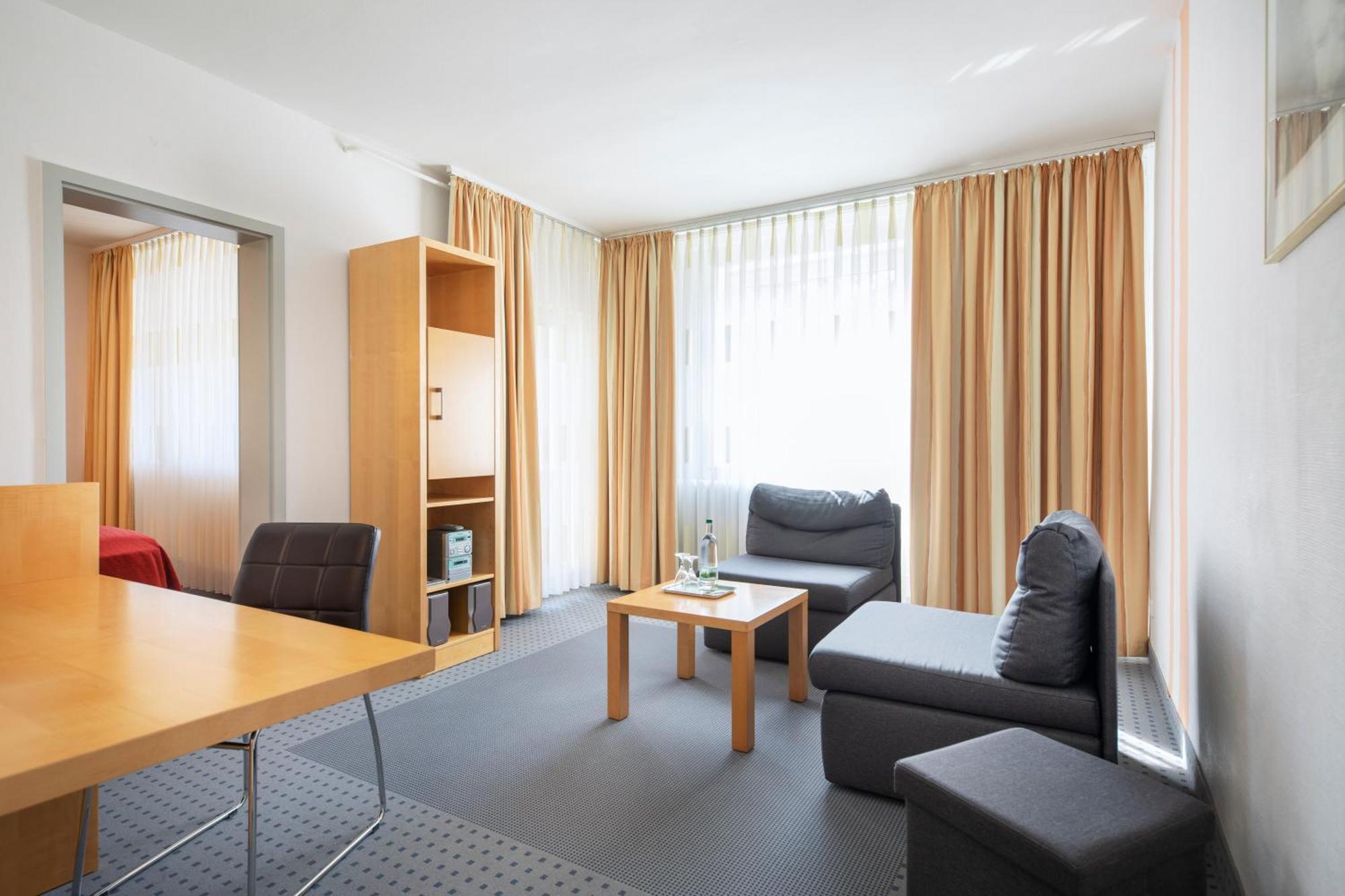Achat Hotel Suhl Bagian luar foto