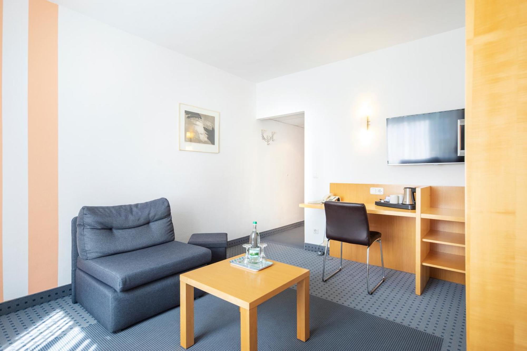 Achat Hotel Suhl Bagian luar foto