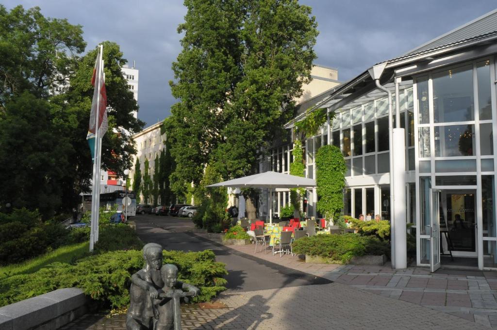 Achat Hotel Suhl Bagian luar foto